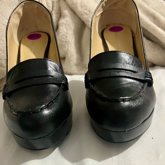 Women’s Nine West Black Leather Heel Loafers Size 8.5 Pumps - Picture 3 of 7